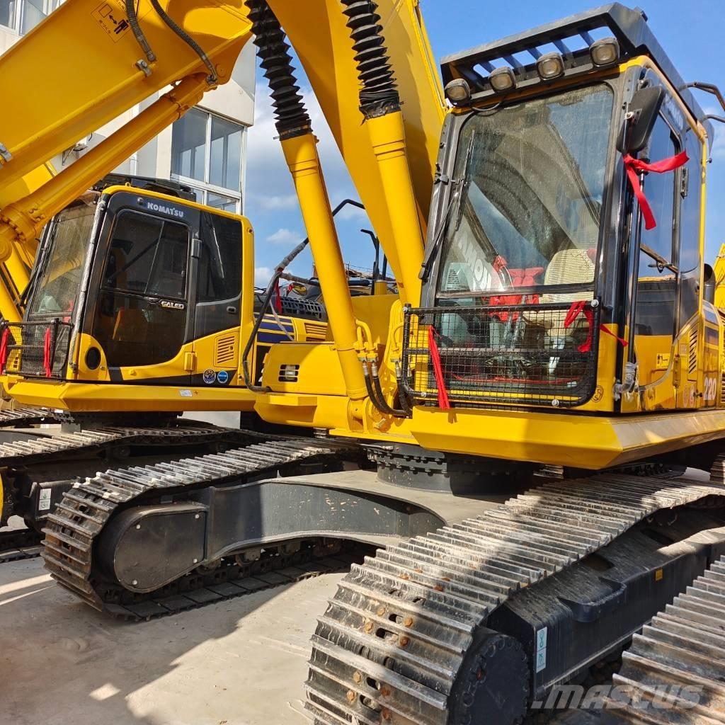 Komatsu PC 220-8 대형 굴삭기 29톤 이상