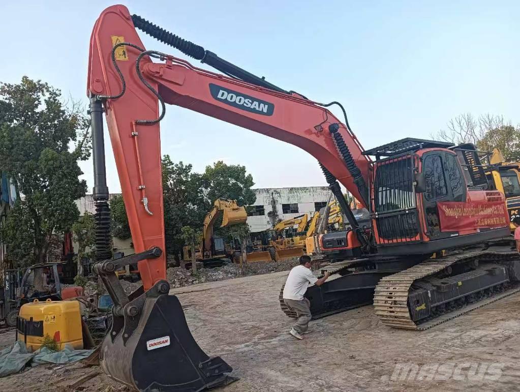 Doosan DX 225 LC 대형 굴삭기 29톤 이상