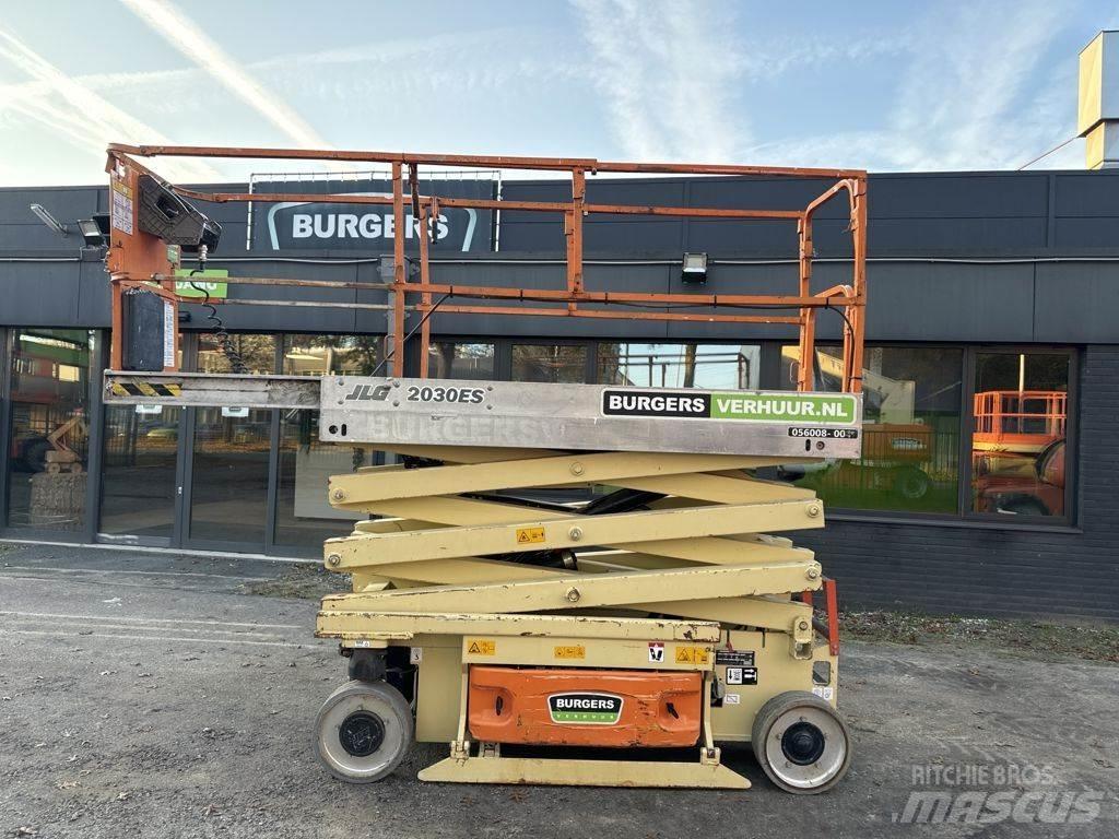 JLG 2030ES 가위형 리프트