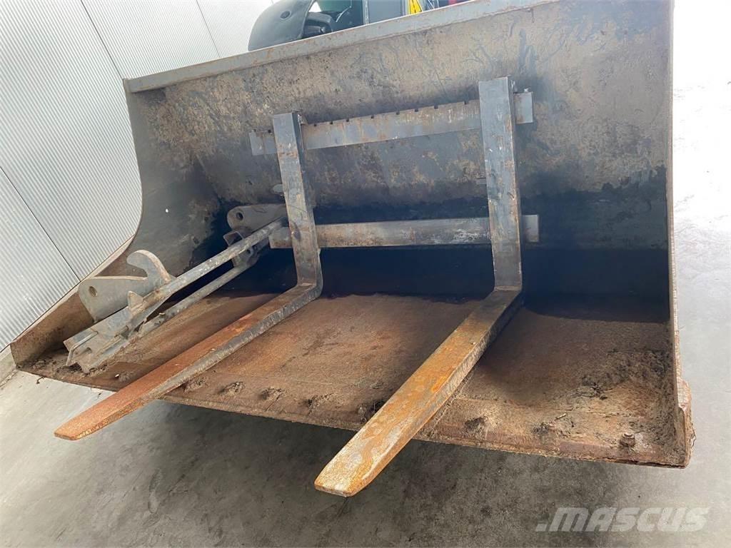 Kramer KT 276 견인식 전동이동 리프트