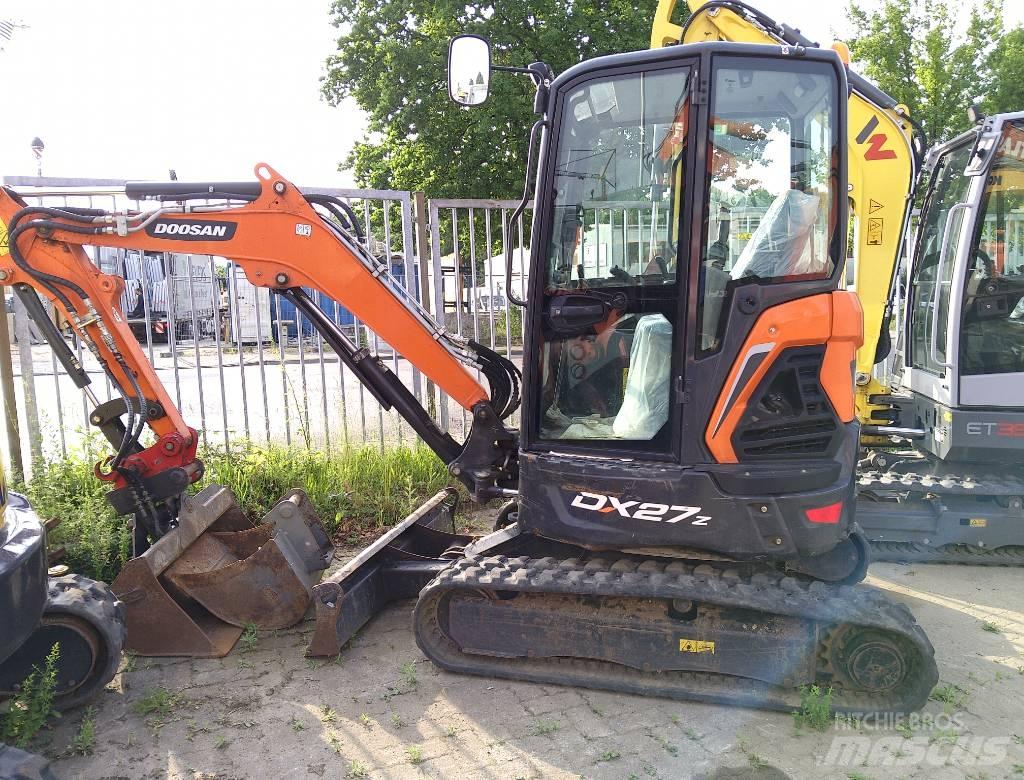 Doosan DX 27 Z 소형 굴삭기 7톤 미만