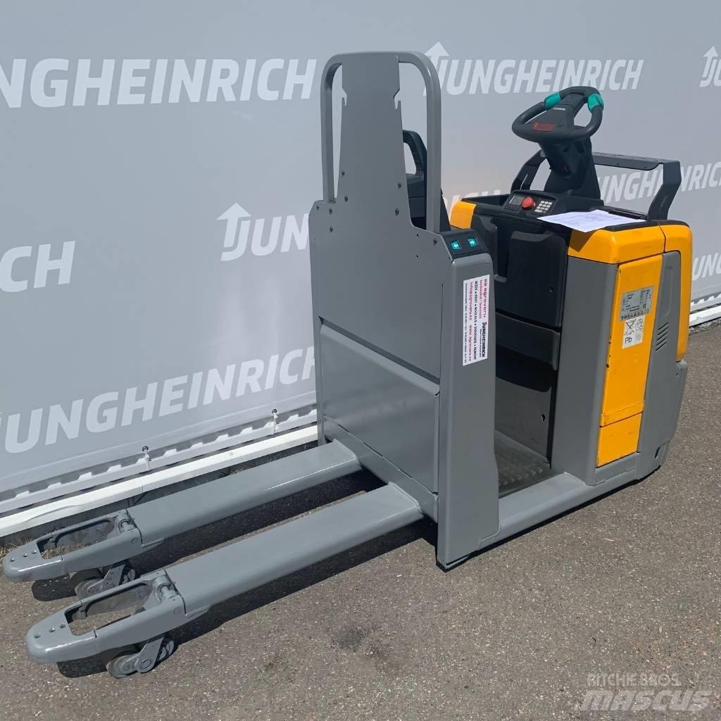 Jungheinrich ECE 220 경량 반출 리프터