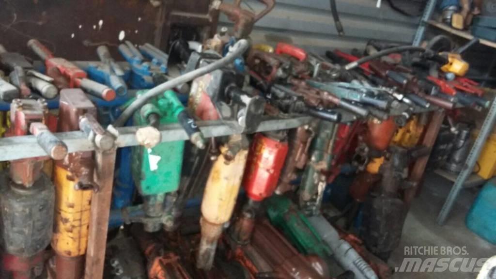 Atlas Copco TEX 250 브레이커