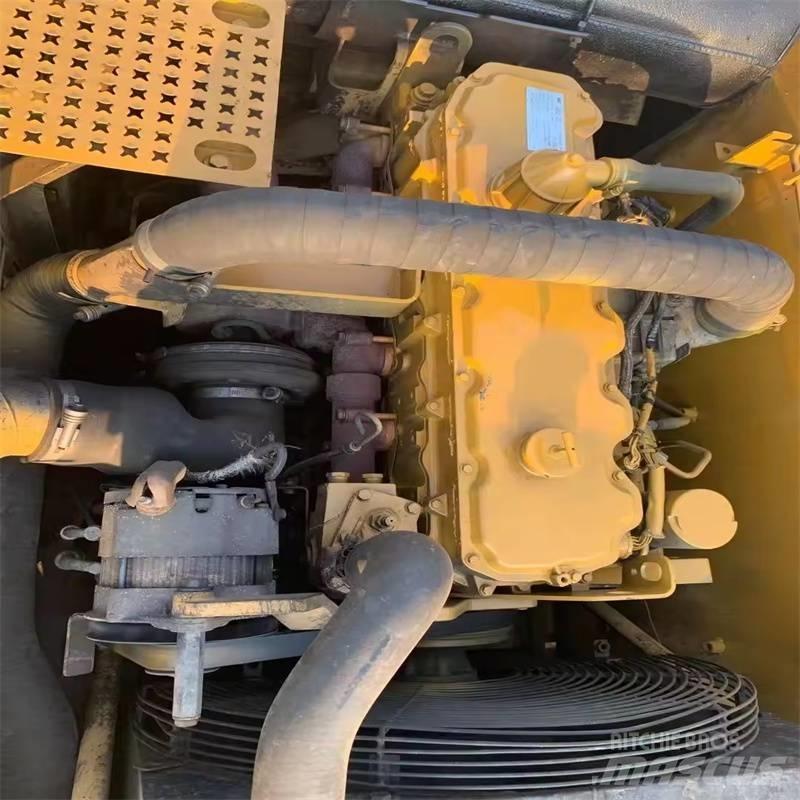 CAT 330 D 대형 굴삭기 29톤 이상