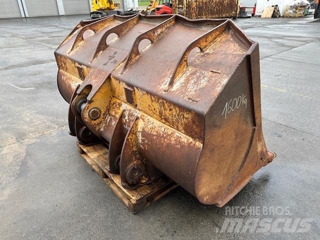 Liebherr LR 632 버켓