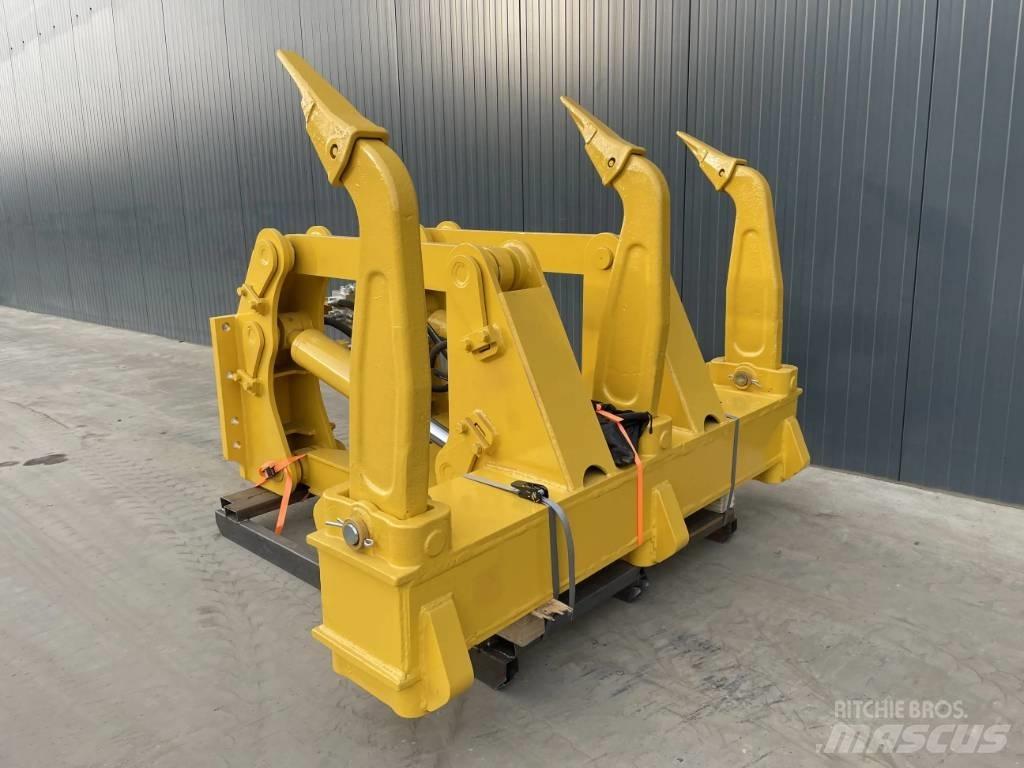 Komatsu D85 스크레퍼