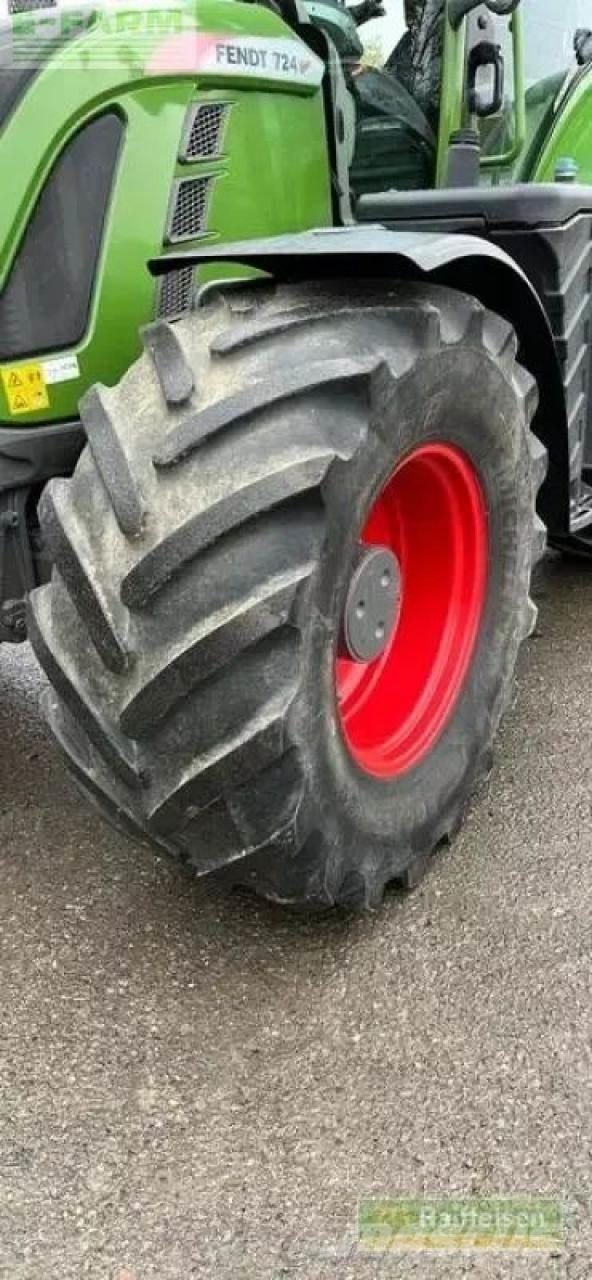 Fendt 724 vario 트랙터