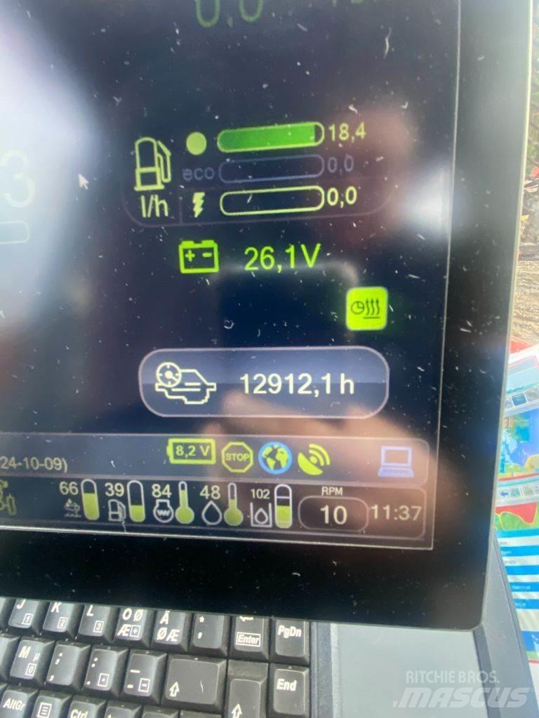 Komatsu 895 원목 포워더