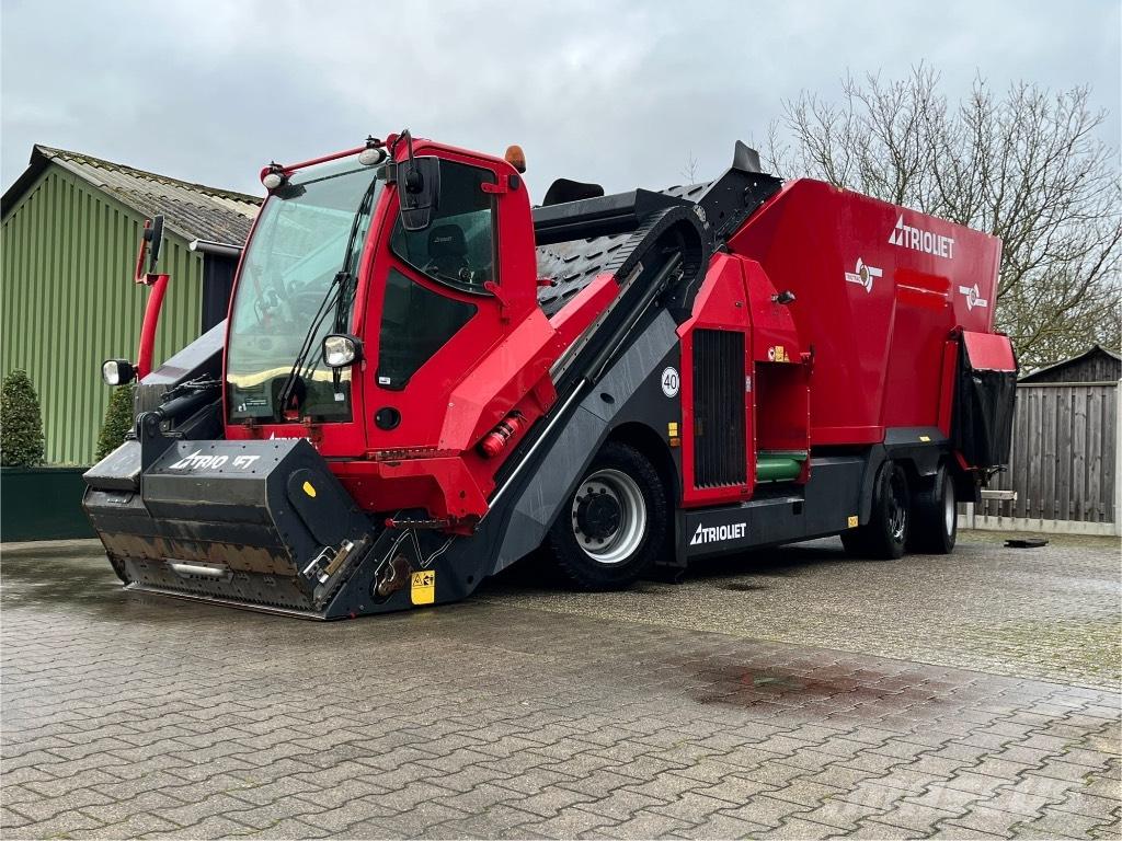 Trioliet Triotrac 사료 공급기