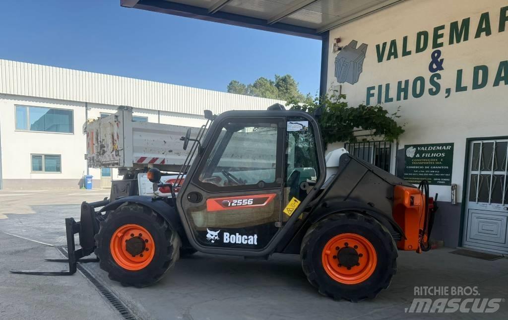 Bobcat T 2556, T2556 농업용 텔레 핸들러