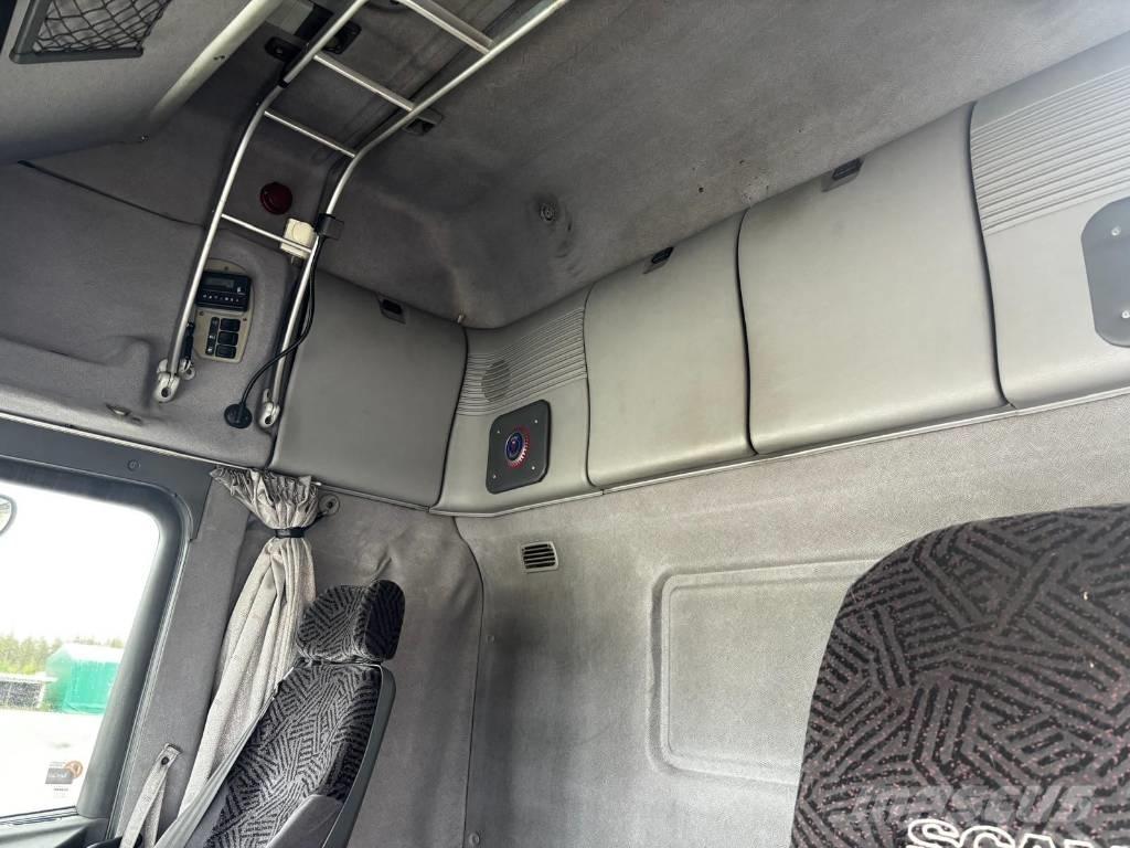 Scania 144 L 460 트랙터 유닛