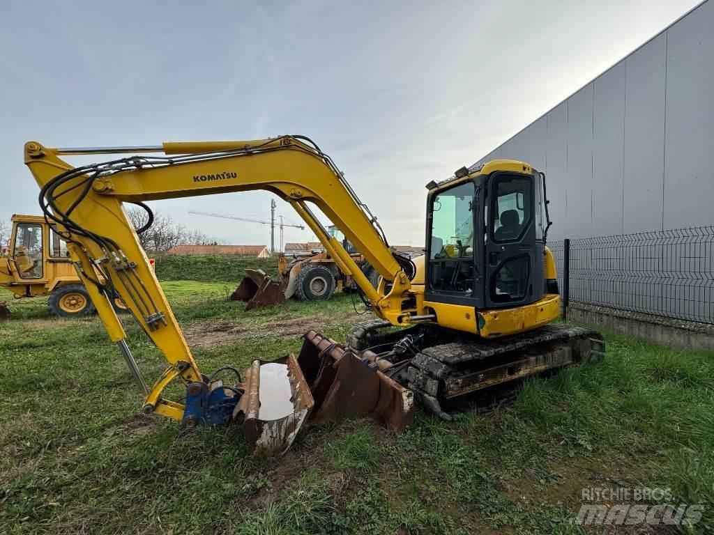 Komatsu PC 80 MR-3 중형굴삭기 7톤-28톤