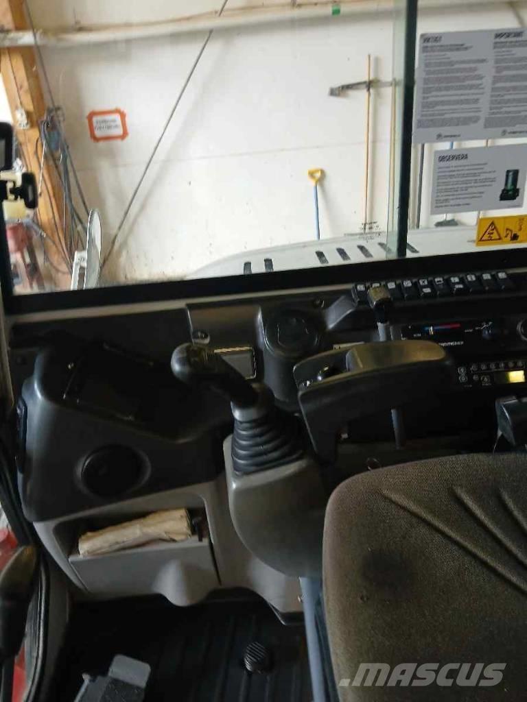 Takeuchi TB 260 소형 굴삭기 7톤 미만