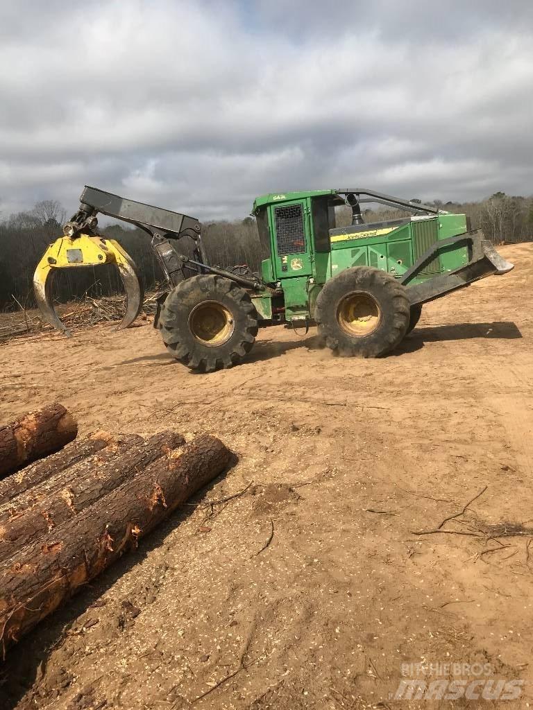 John Deere 648 L 목재스키더