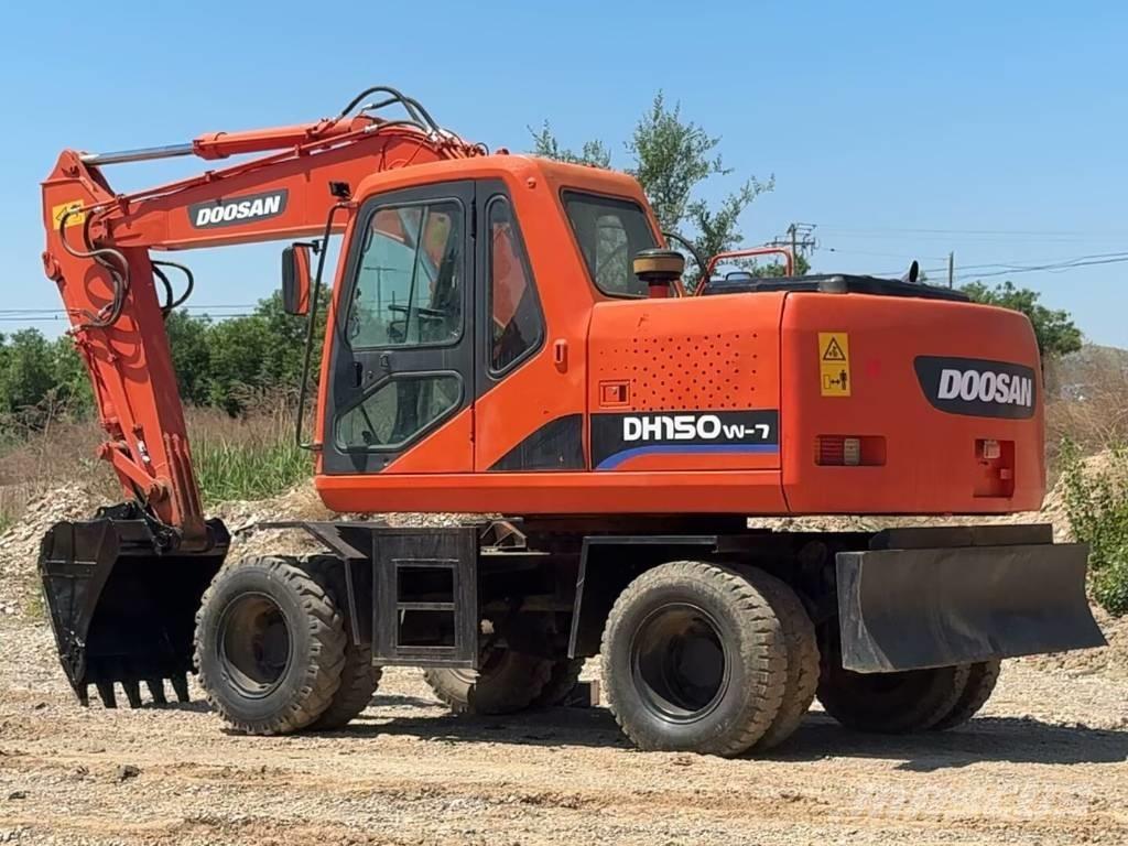 Doosan DH150 W-7  휠 굴삭기
