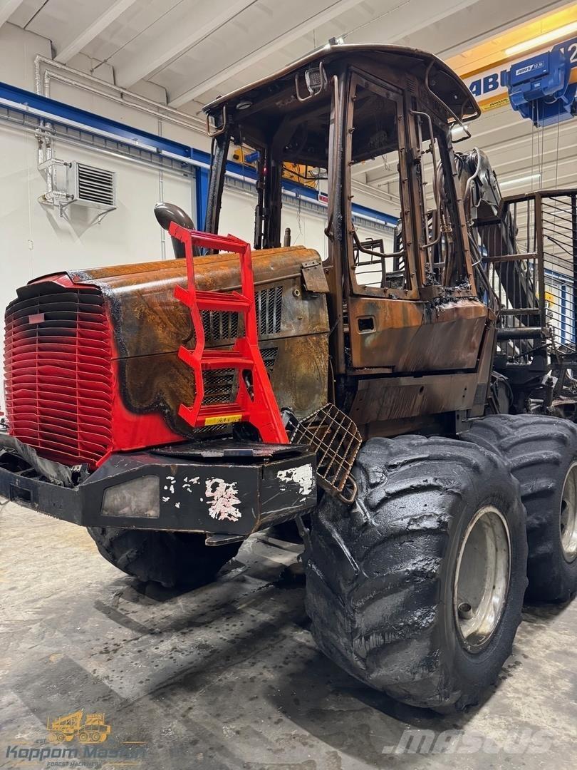 Komatsu 845 원목 포워더