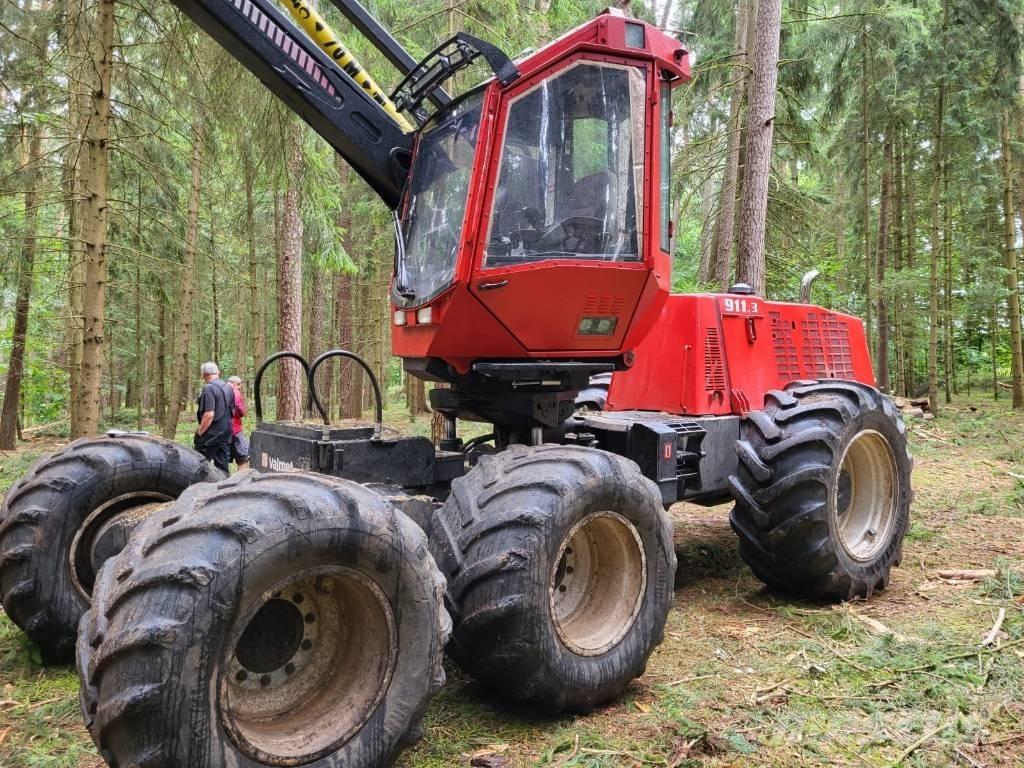 Valmet 911.3 원목 하베스터