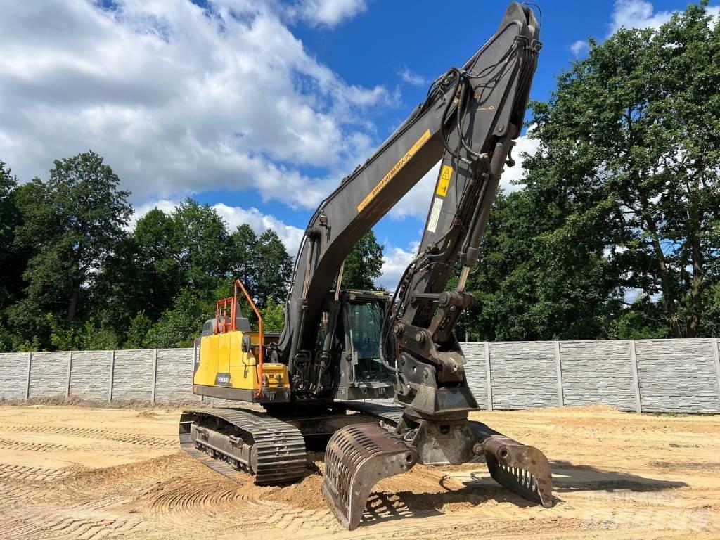 Volvo EC 220 DL 대형 굴삭기 29톤 이상
