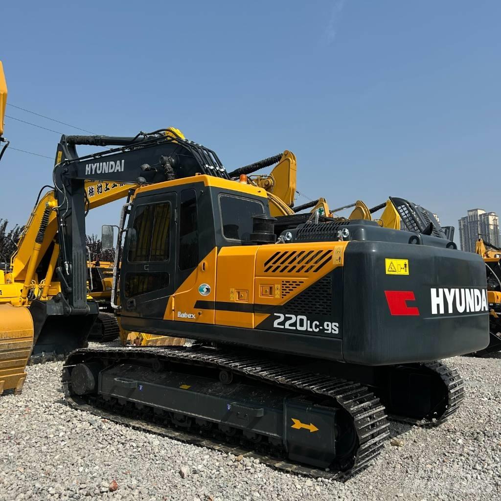 Hyundai 220Lc-9S 대형 굴삭기 29톤 이상