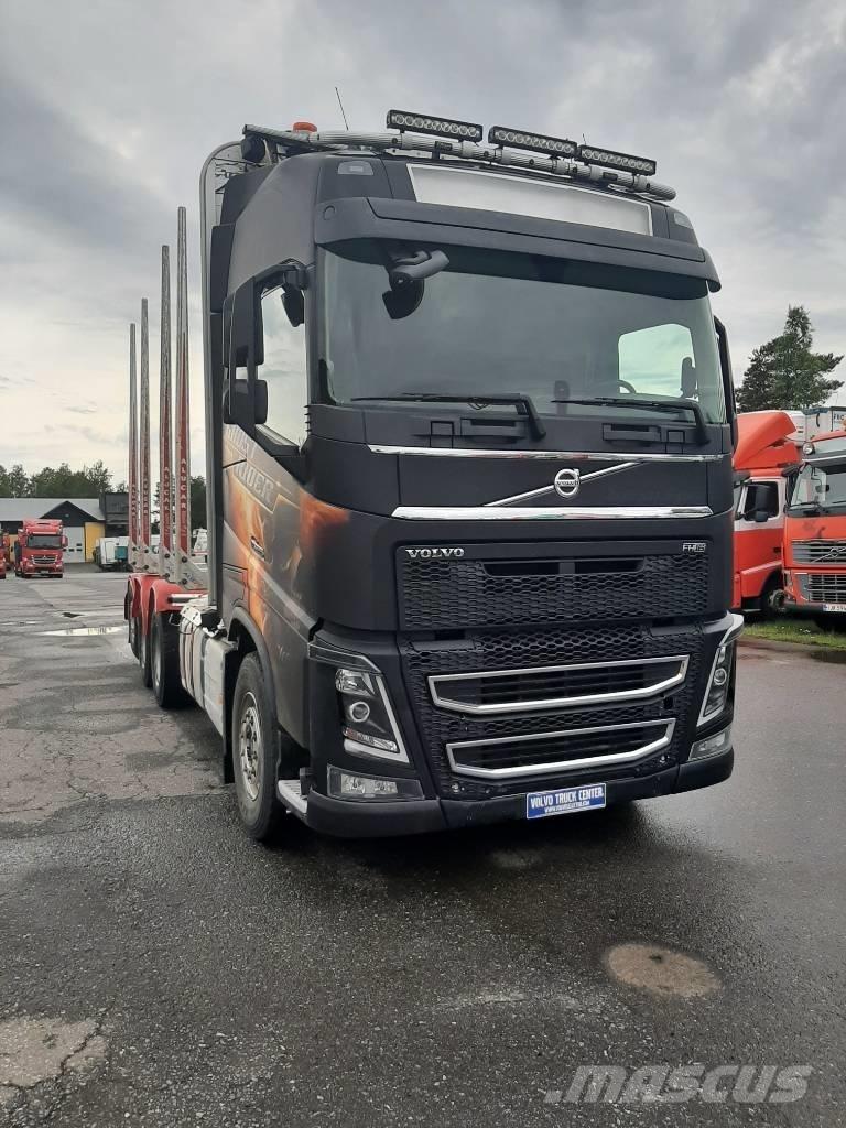 Volvo FH 16 목재 트럭