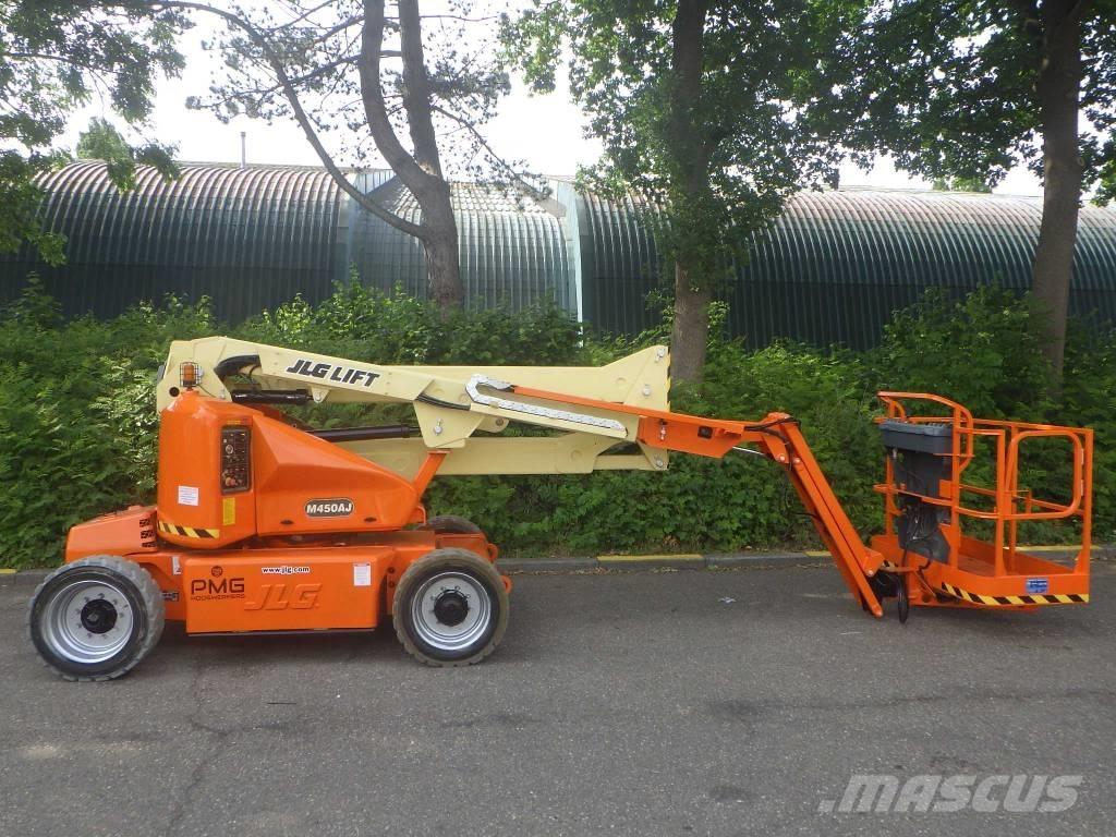 JLG M450AJ 관절형 전동이동 리프트