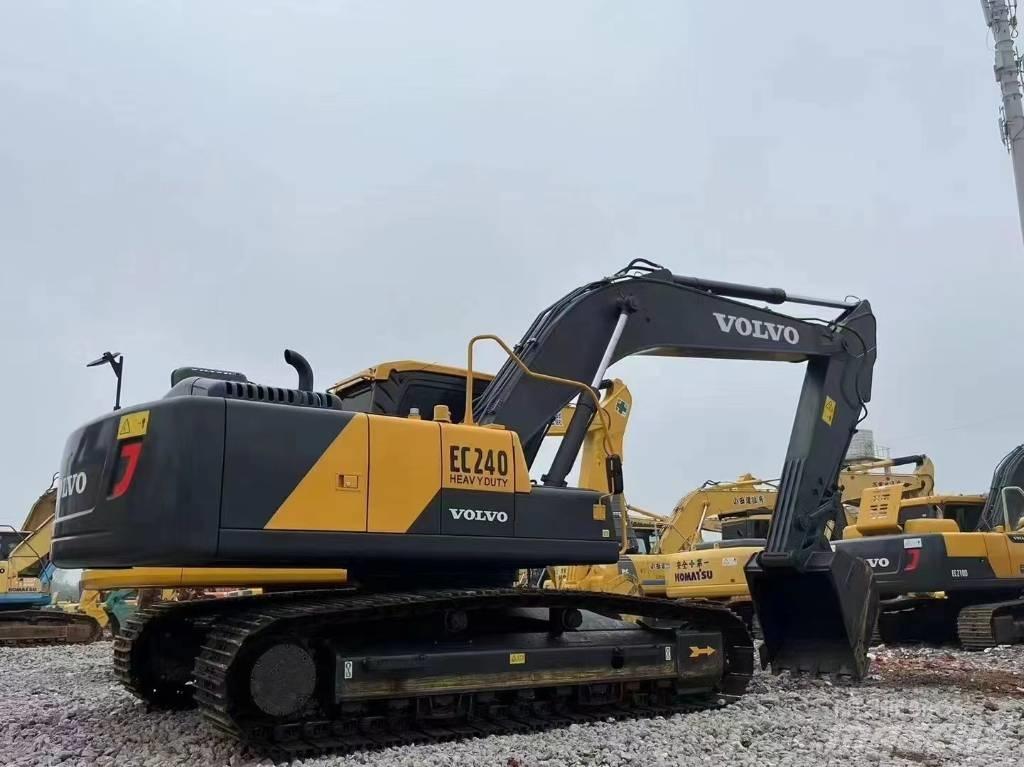 Volvo EC 240 대형 굴삭기 29톤 이상