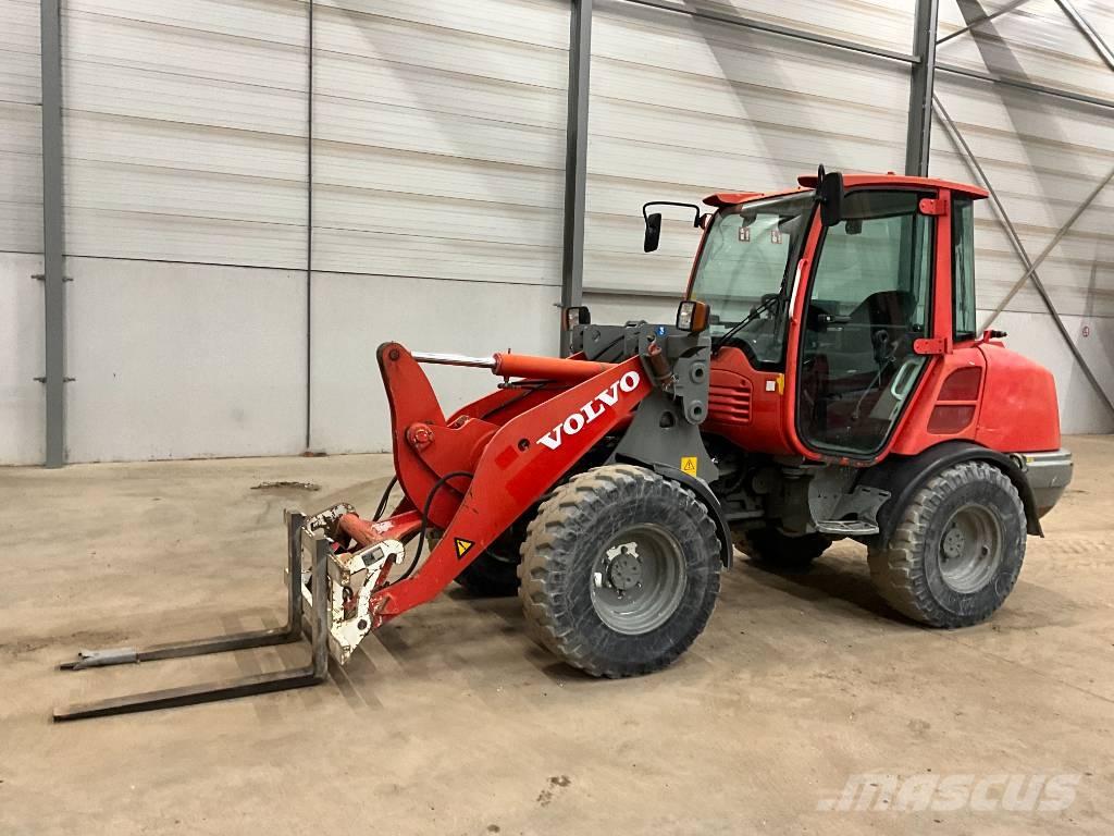 Volvo L 25 F  휠로우더