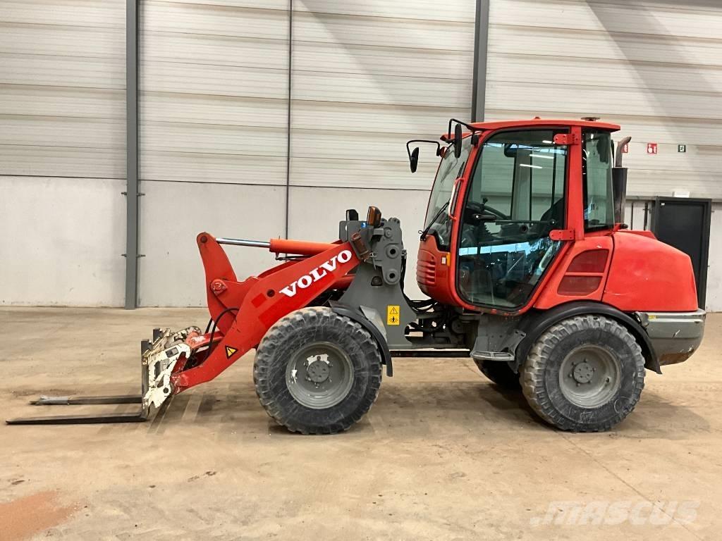 Volvo L 25 F  휠로우더