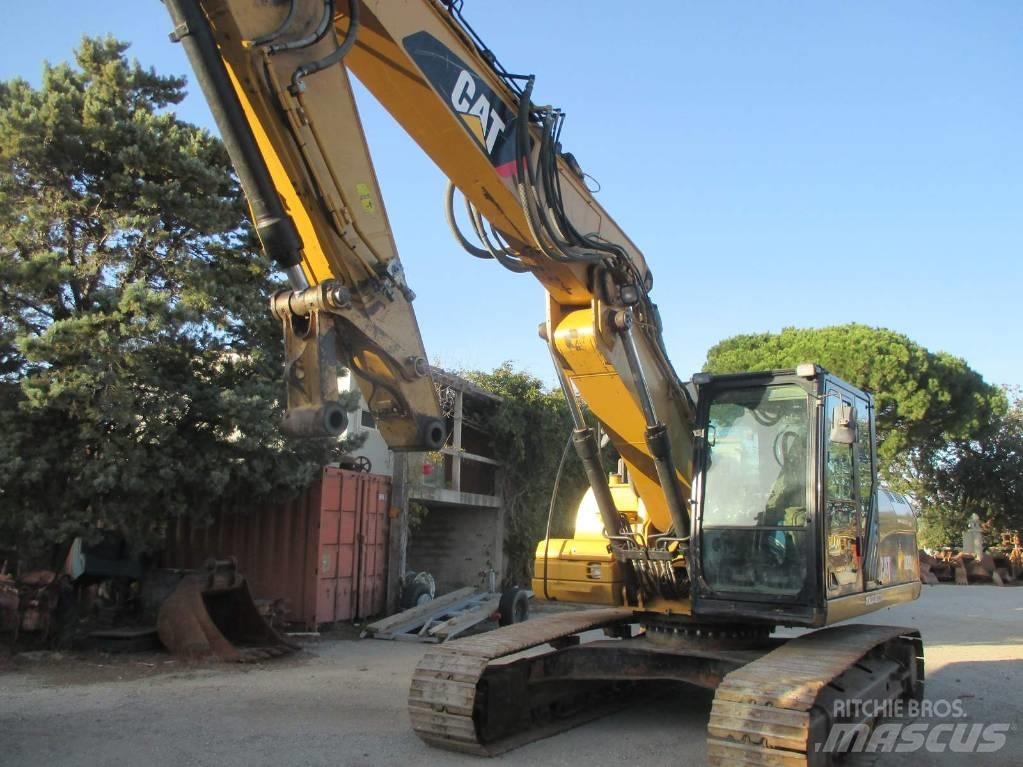 CAT 323 D L 대형 굴삭기 29톤 이상