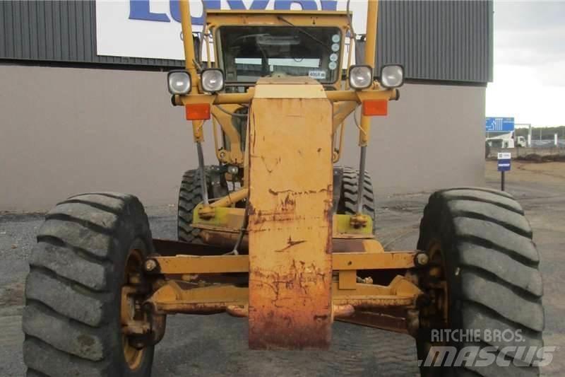 CAT 140H 그레이더