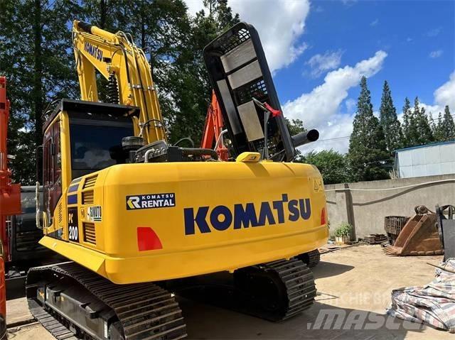Komatsu PC 200-8 대형 굴삭기 29톤 이상