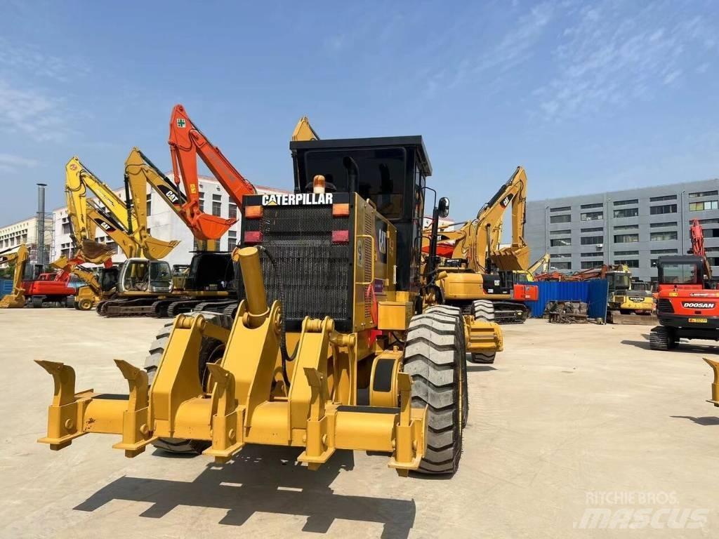CAT 140 K 그레이더