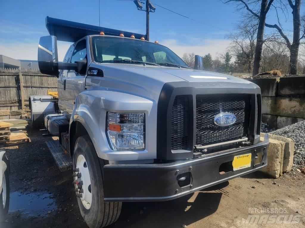 Ford F750 훅 리프트 트럭