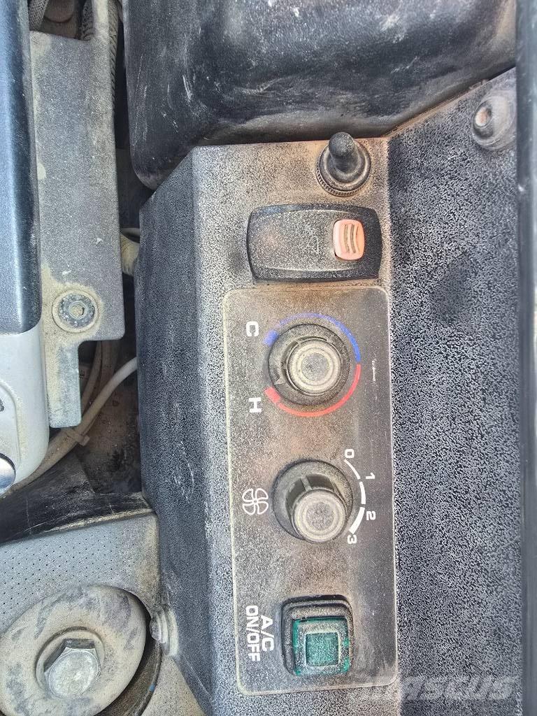 Komatsu PC 55 MR 소형 굴삭기 7톤 미만