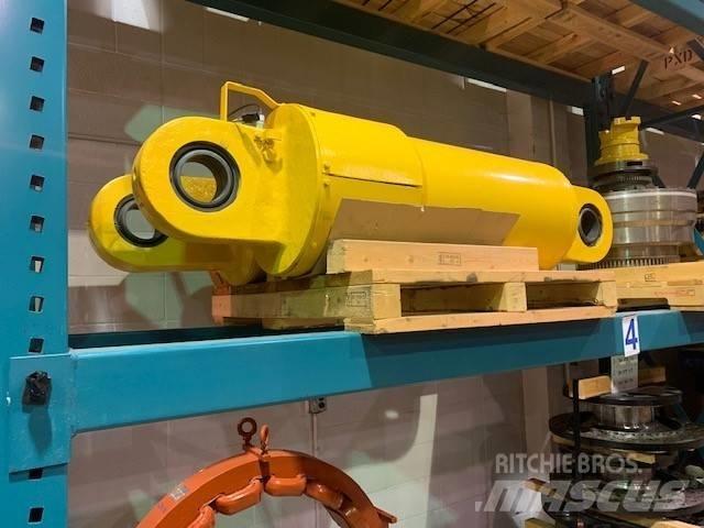 Komatsu 830 E 연결식 홀러