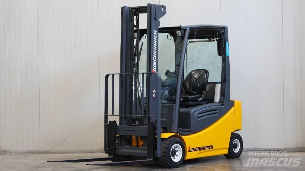 Jungheinrich EFG 320 전동 지게차