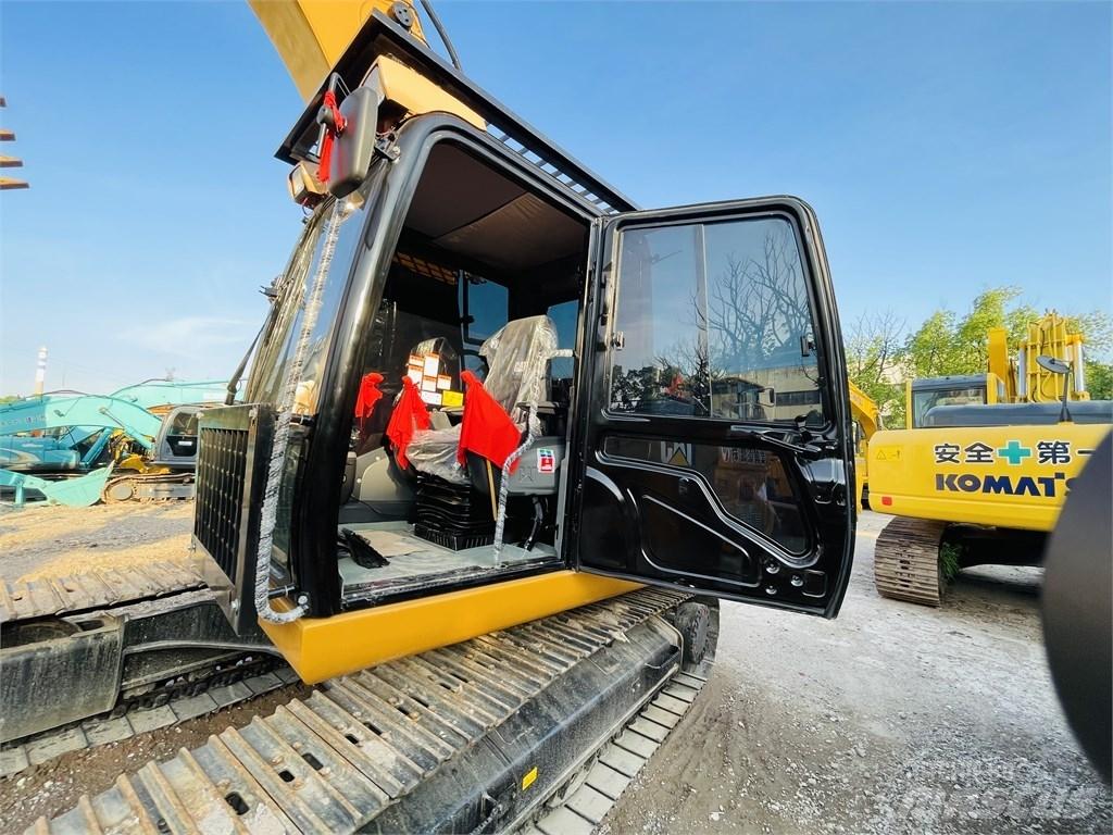 CAT 320d2l 대형 굴삭기 29톤 이상