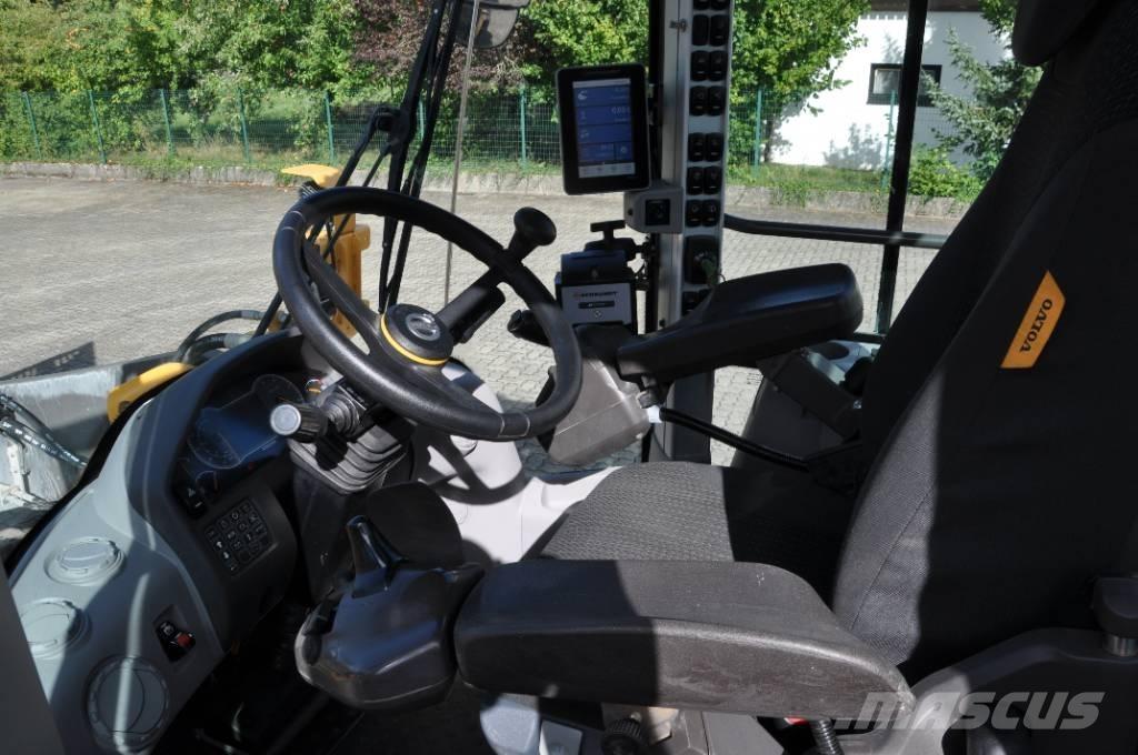 Volvo L90H Long Boom  휠로우더