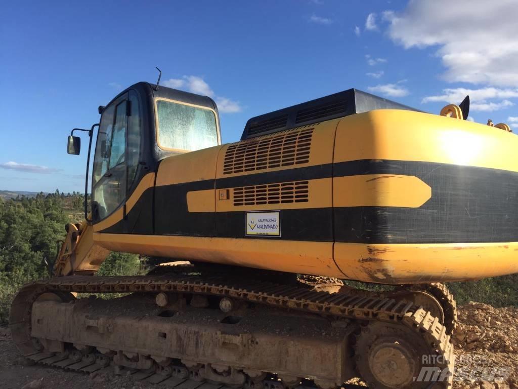 JCB JS 330 대형 굴삭기 29톤 이상