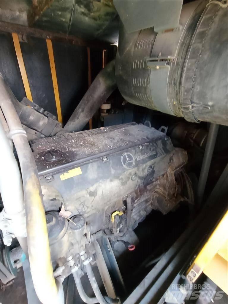 Atlas Copco XAS 426 콤푸레샤