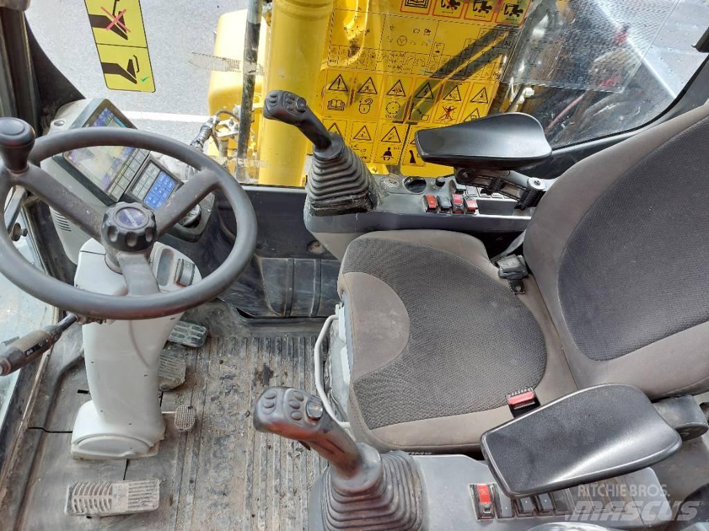 Komatsu PW148-11  휠 굴삭기