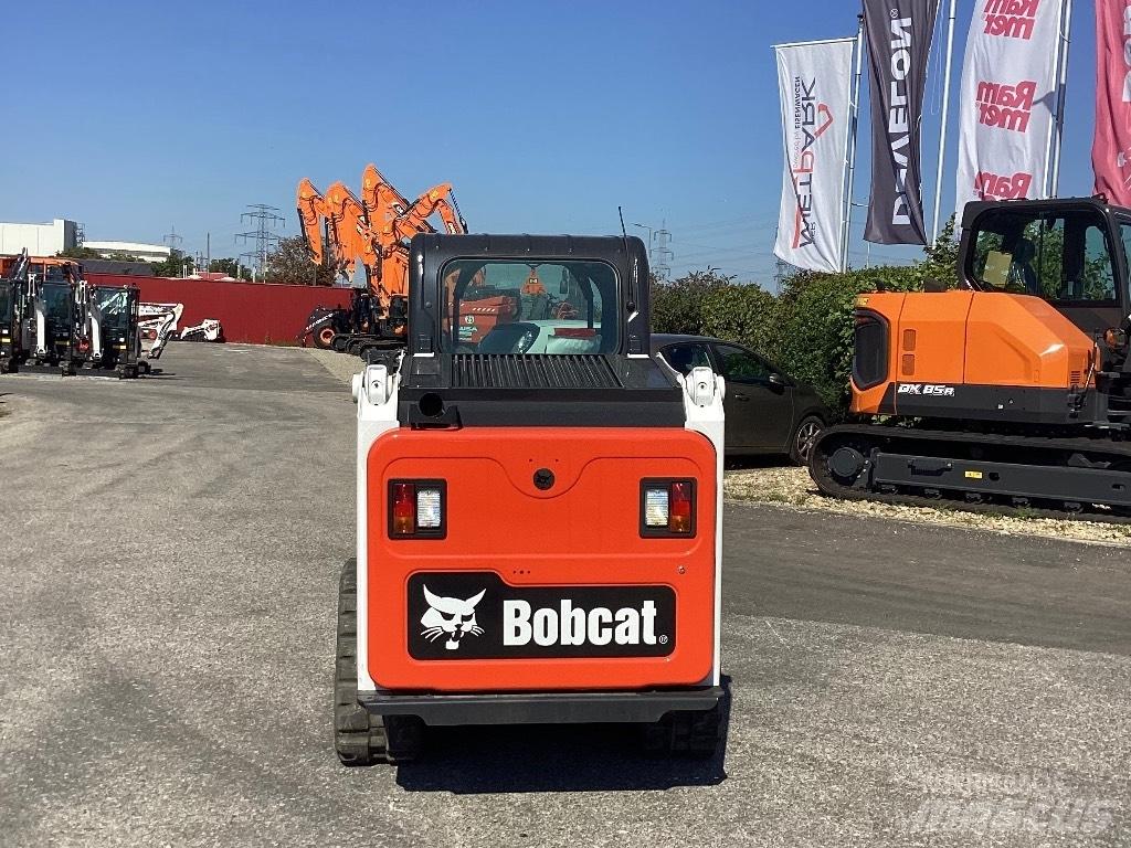 Bobcat T 450  스키드로더