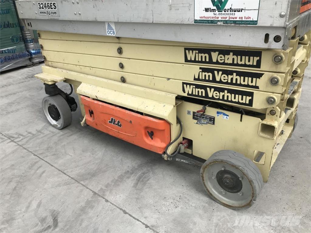 JLG 3246ES (1240) 가위형 리프트