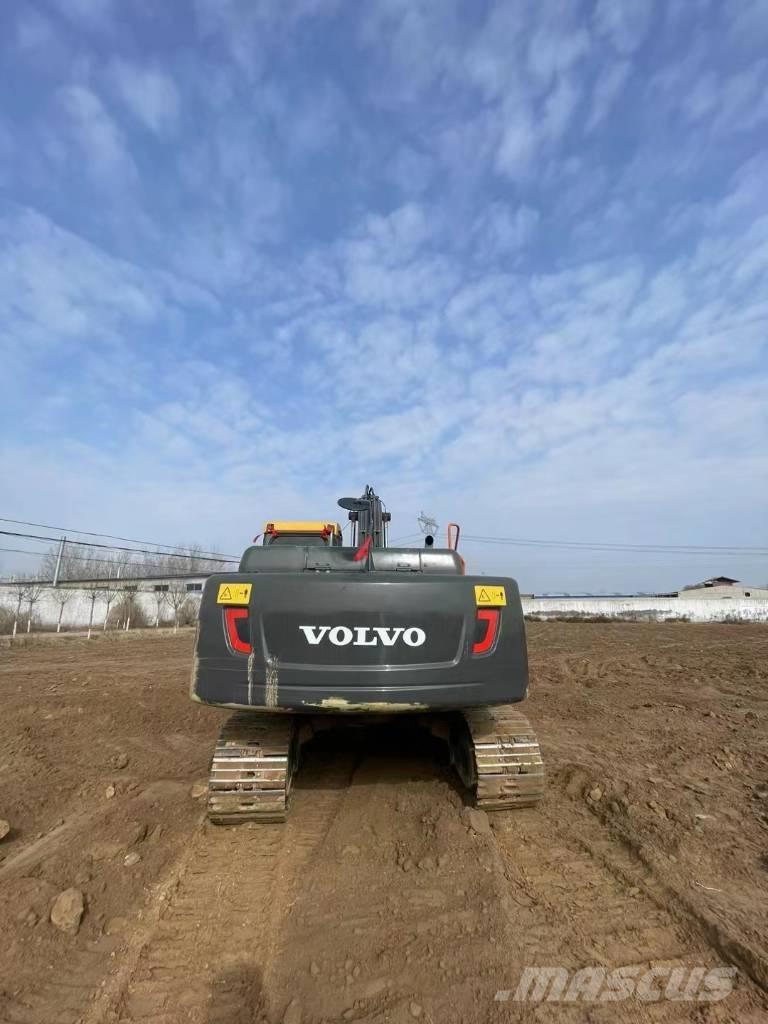 Volvo EC210D 대형 굴삭기 29톤 이상