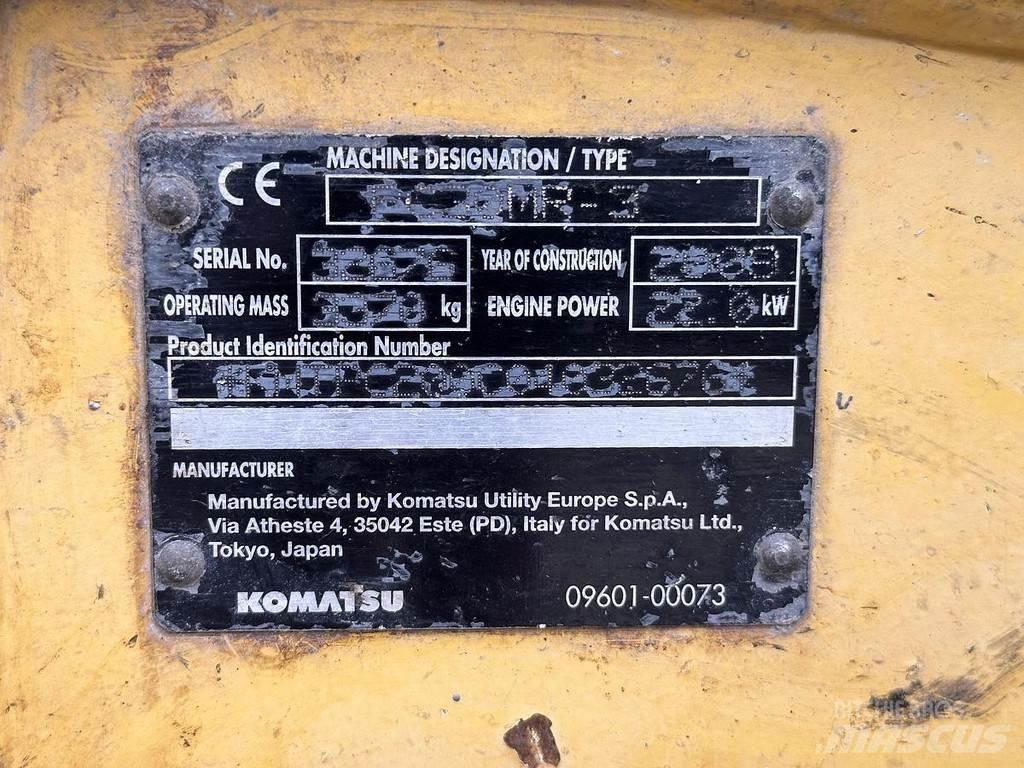 Komatsu PC30 소형 굴삭기 7톤 미만