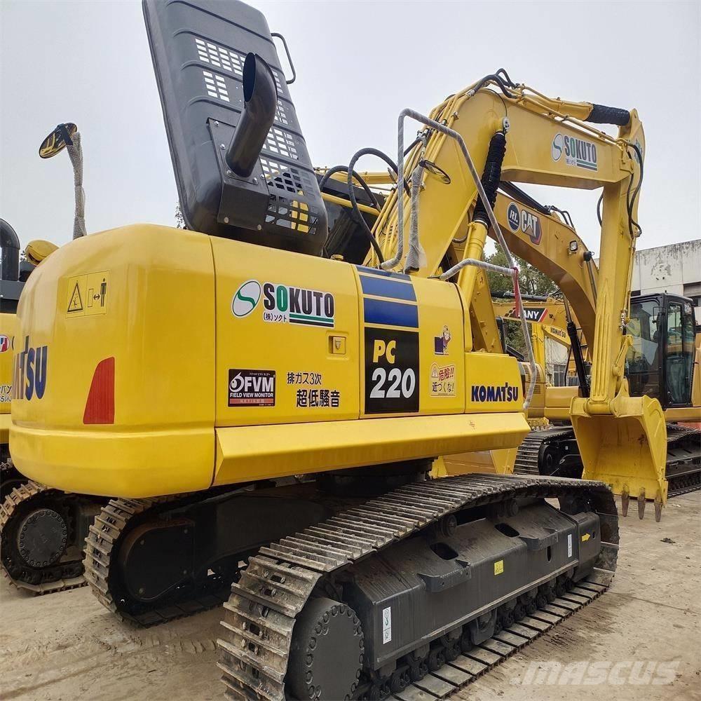 Komatsu PC 220 대형 굴삭기 29톤 이상