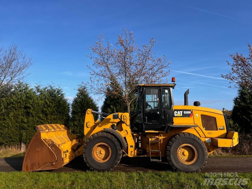 CAT 938M  휠로우더