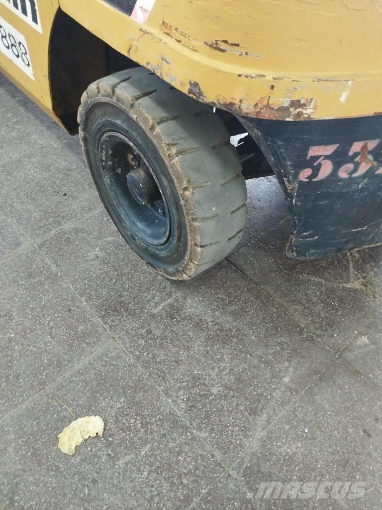 CAT DP 30 NT 디젤 지게차