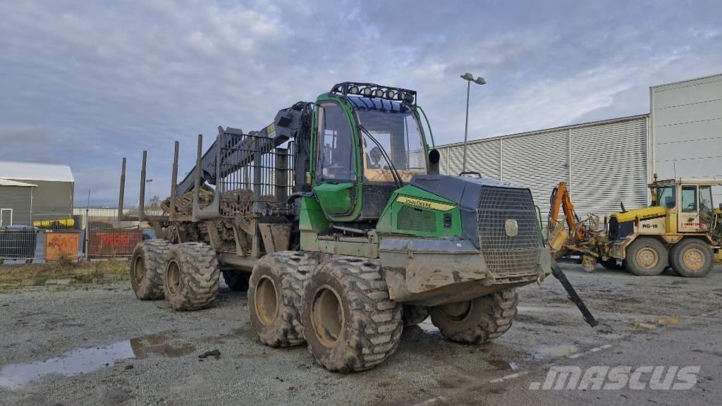 John Deere 1010G 원목 포워더