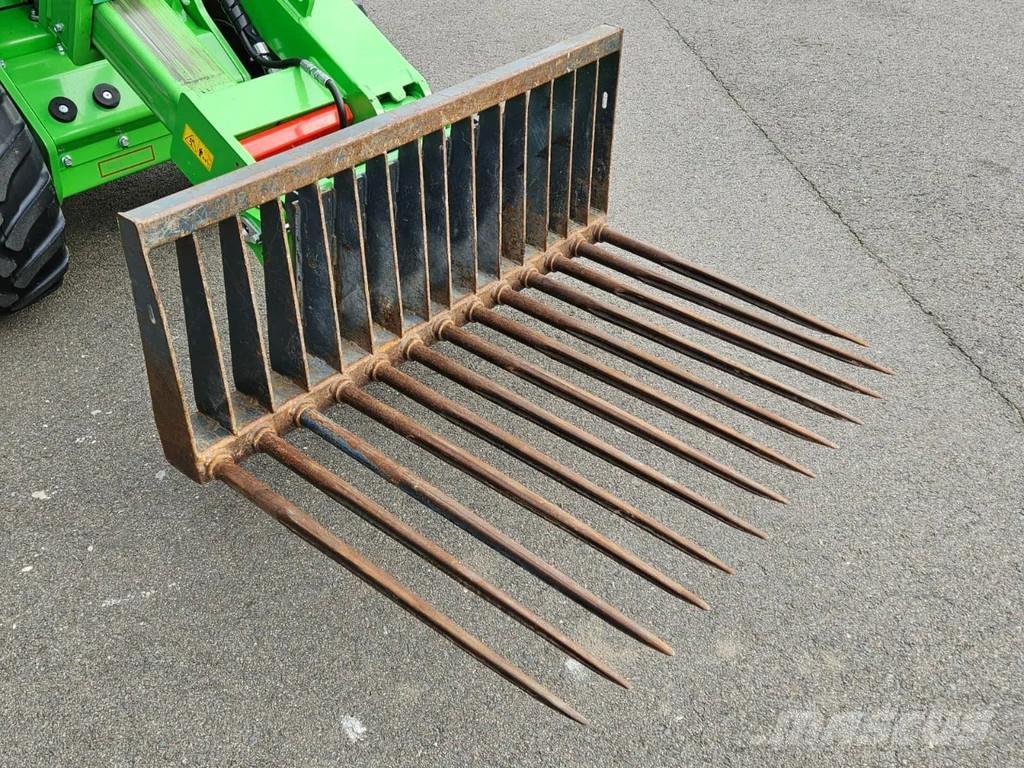 Avant Tegelriek 건설 장비 - 기타